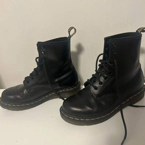 Dr. Martens Black Lace-Up Boots - Picture 6 of 8